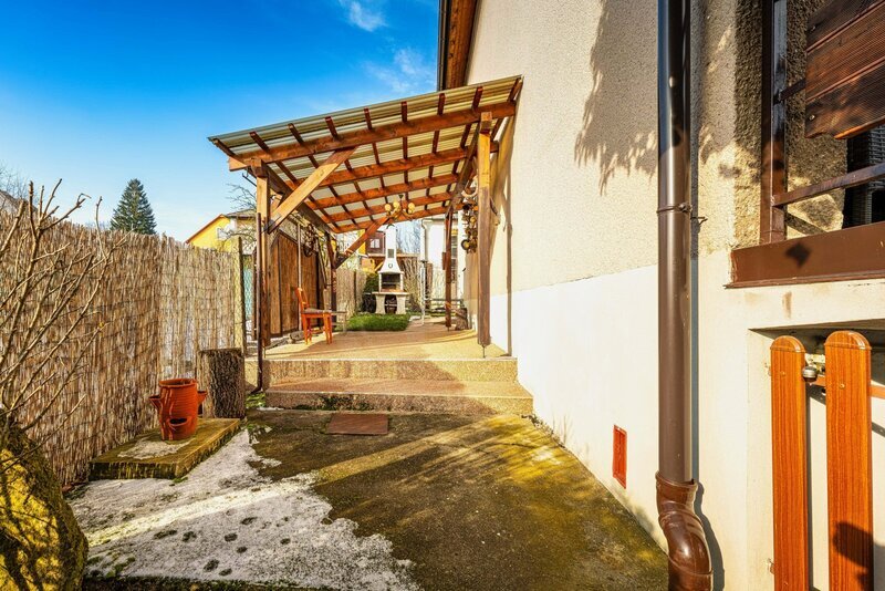 PRODEJ RODINNÉHO DOMU 6+1, BESEDNICE, OKR. ČESKÝ KRUMLOV