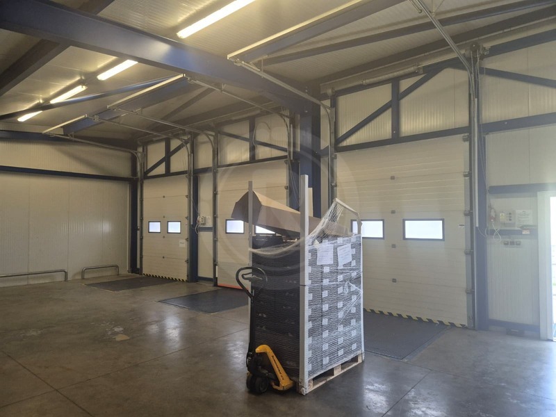 PRONÁJEM SKLADOVÝCH PROSTOR S RAMPOU, VRÁTO U ČB