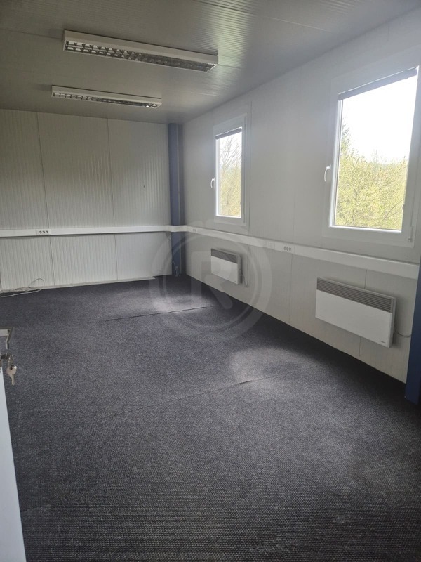 PRONÁJEM SKLADOVÝCH PROSTOR S RAMPOU, VRÁTO U ČB