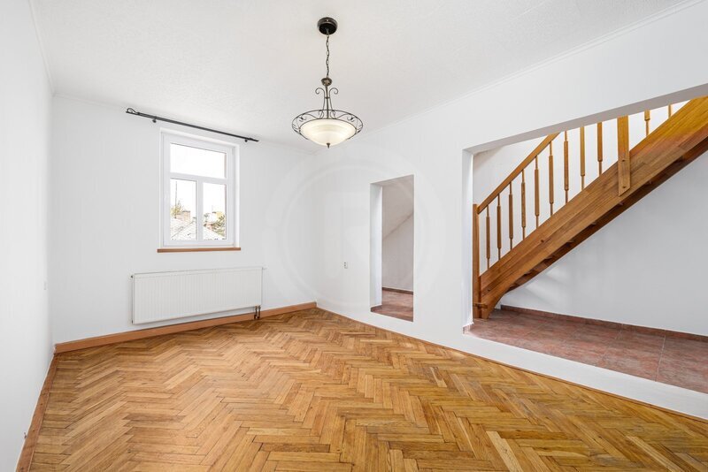 PRODEJ VELKÉHO BYTU 4+1, J. PLACHTY, ČESKÉ BUDĚJOVICE