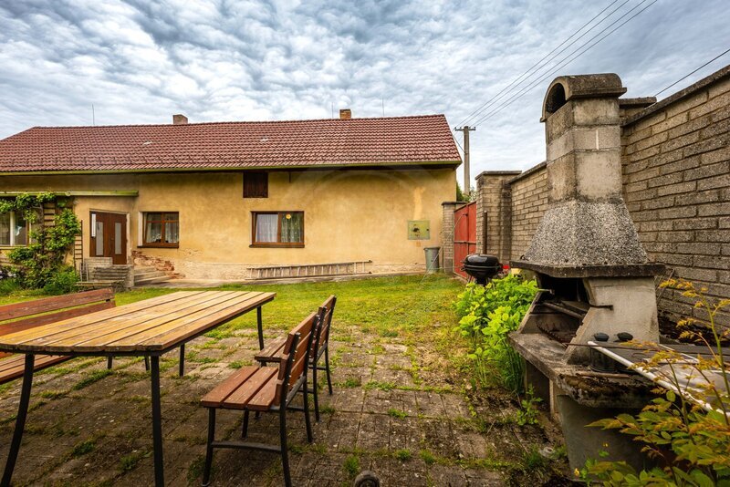 PRODEJ RODINNÉHO DOMU 3+KK S GARÁŽÍ A SKLADEM, VAL, OKR. TÁBOR