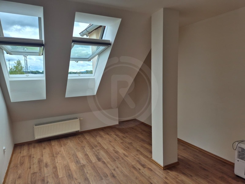 PRODEJ PROSTORNÉHO BYTU 3+KK, KAMARYTOVA, Č. BUDĚJOVICE