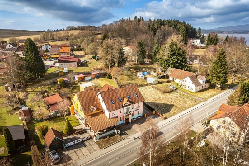 PRODEJ ZAVEDENÉHO PENZIONU S RESTAURACÍ, ČERNÁ V POŠUMAVÍ