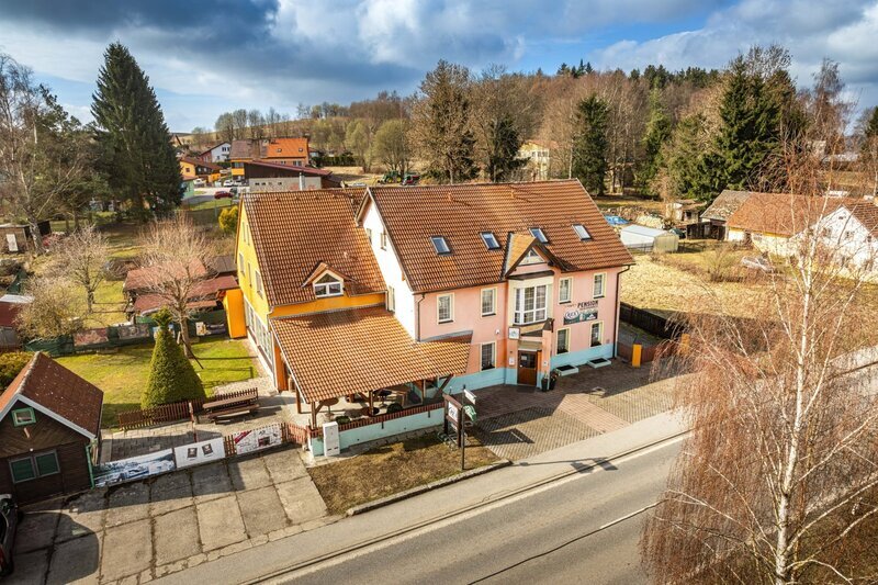 PRODEJ ZAVEDENÉHO PENZIONU S RESTAURACÍ, ČERNÁ V POŠUMAVÍ