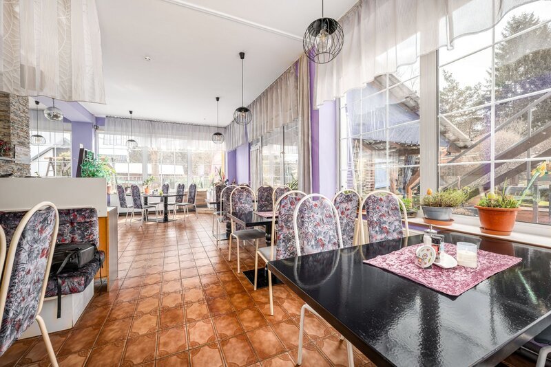PRODEJ ZAVEDENÉHO PENZIONU S RESTAURACÍ, ČERNÁ V POŠUMAVÍ