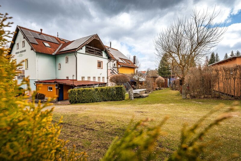 PRODEJ ZAVEDENÉHO PENZIONU S RESTAURACÍ, ČERNÁ V POŠUMAVÍ