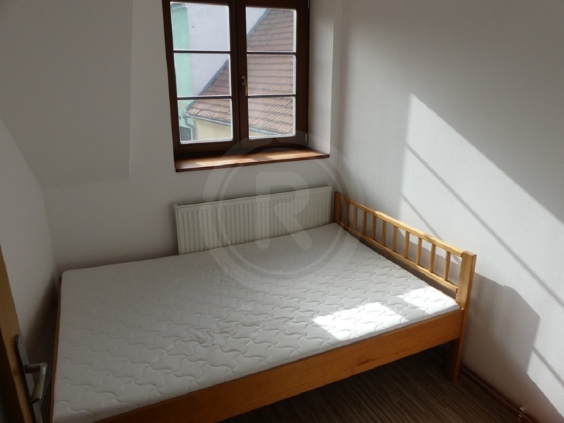 PRONÁJEM BYTU 2+KK, STARÉ MĚSTO, NETOLICE