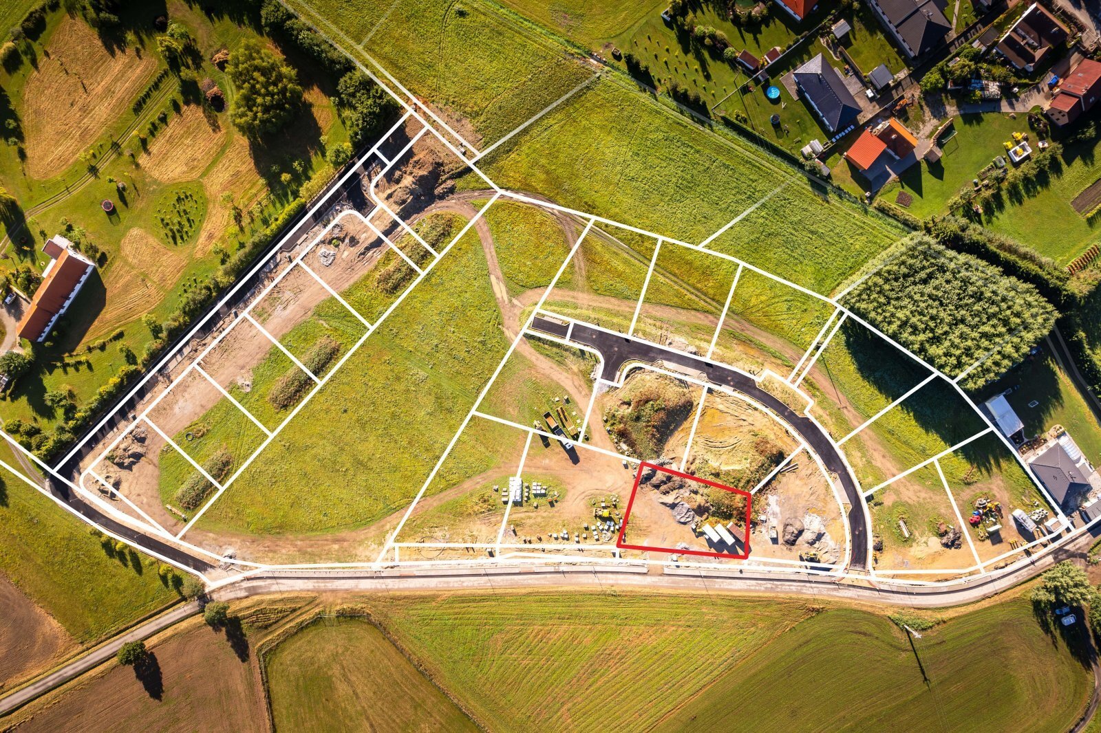 PRODEJ STAVEBNÍ PARCELY 1.057 M2, LIPÍ U ČESKÝCH BUDĚJOVIC