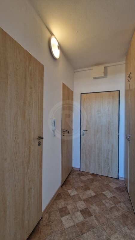 PRONÁJEM BYTU 2+KK, PAPÍRENSKÁ, ROŽNOV, ČB