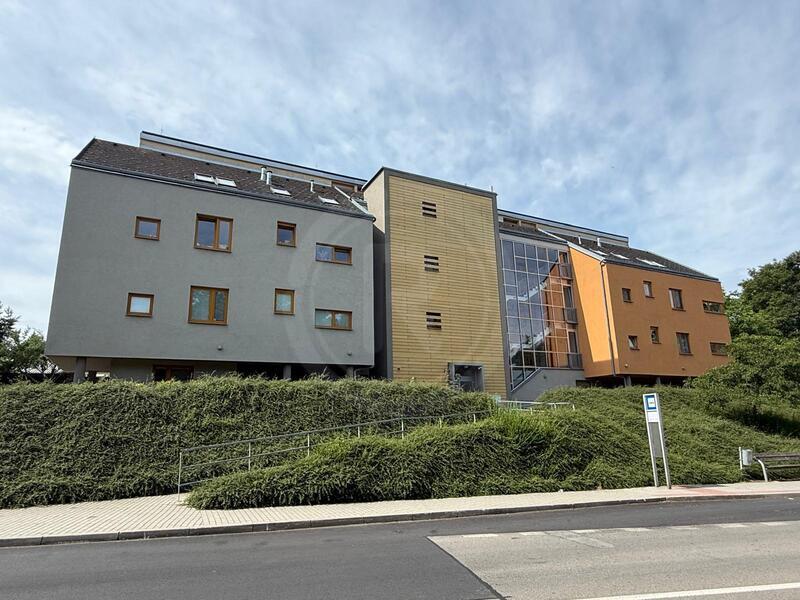 PRODEJ BYTU 2+KK S TERASOU, LÁZEŇSKÁ, DOBRÁ VODA U ČB
