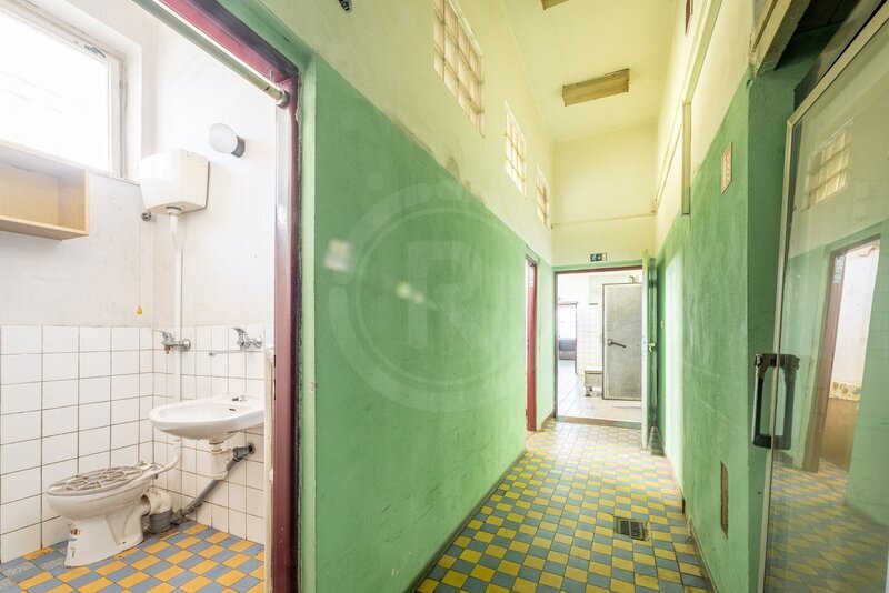 PRONÁJEM OBCHODNÍCH PROSTOR, ČESKÁ, PRACHATICE