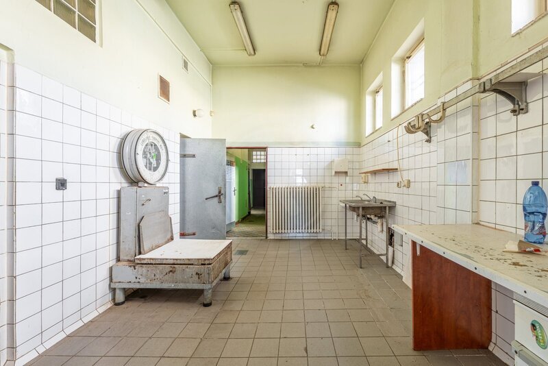 PRONÁJEM OBCHODNÍCH PROSTOR, ČESKÁ, PRACHATICE