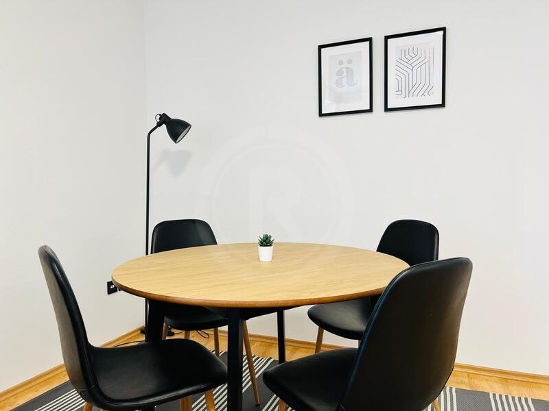 PRONÁJEM ZAŘÍZENÉHO BYTU 2+KK S BALKONEM, RIEGROVA, ČB