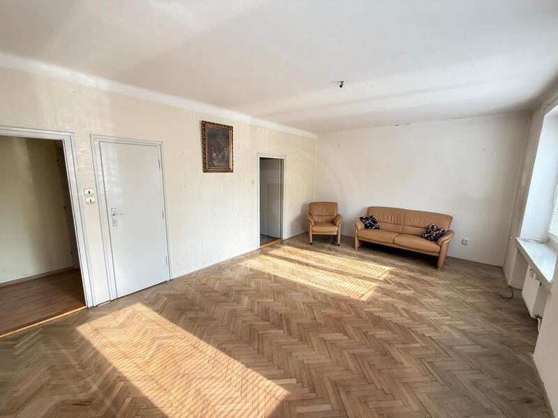 PRODEJ DRUŽSTEVNÍHO BYTU 3+1 S LODŽIÍ, LIDICKÁ TŘ., ČB