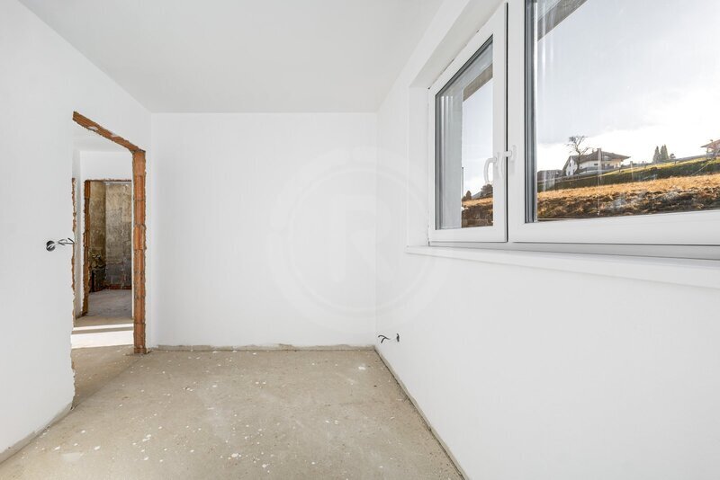 PRODEJ NOVOSTAVBY 4+KK SE ZAHRADOU, HLINCOVÁ HORA, ČB