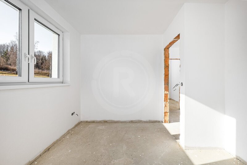 PRODEJ NOVOSTAVBY 4+KK SE ZAHRADOU, HLINCOVÁ HORA, ČB