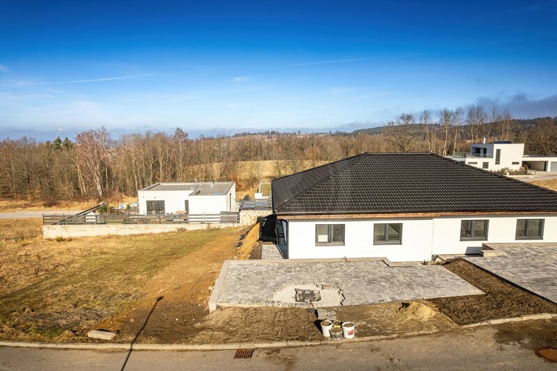 PRODEJ NOVOSTAVBY 4+KK SE ZAHRADOU, HLINCOVÁ HORA, ČB