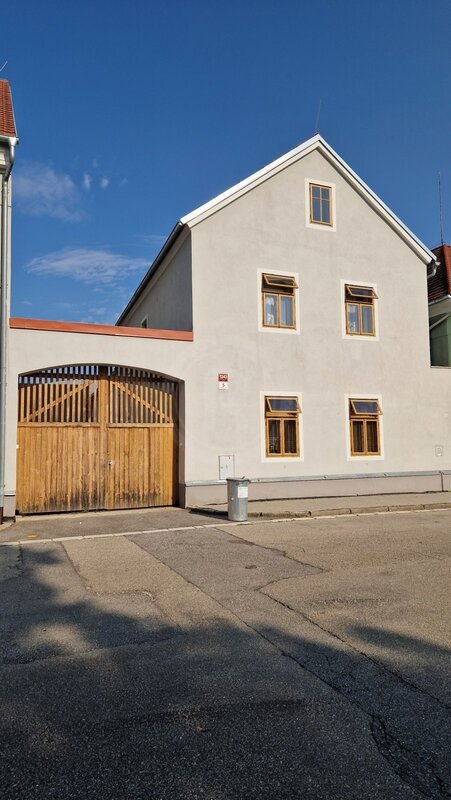 PRONÁJEM BYTU 1+KK, NÁM. BRATŘÍ ČAPKŮ, ROŽNOV, ČB