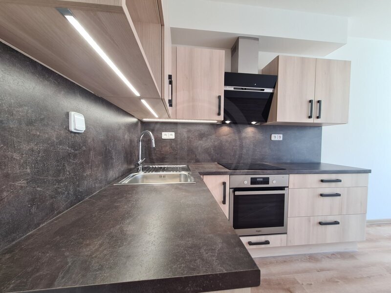 PRONÁJEM BYTU Č. 3, 2+KK, RIEGROVA, ČESKÉ BUDĚJOVICE