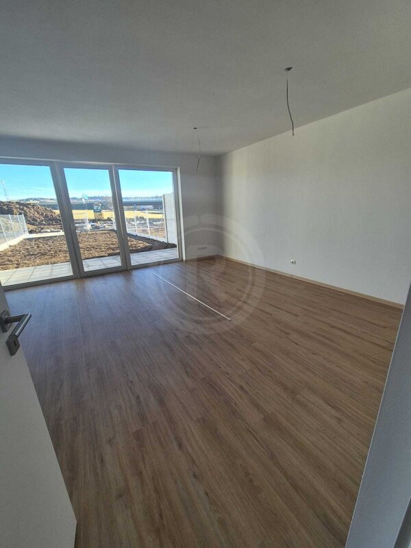 PRONÁJEM NOVÉHO BYTU 2+KK SE ZAHRADOU, ŠROUBÁRENSKÁ, ČB