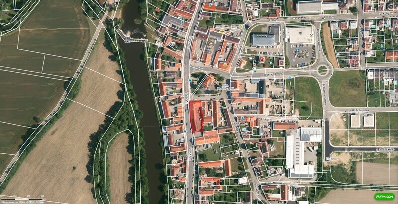 PRODEJ OBCHODNÍHO PROSTORU, NÁM. BRATŘÍ ČAPKŮ, ROŽNOV, ČB