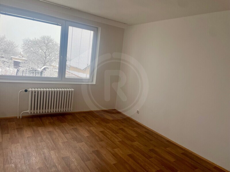PRONÁJEM BYTU 4+KK S GARÁŽÍ A TERASOU, NA BARBORCE, DOBRÁ VODA U ČB