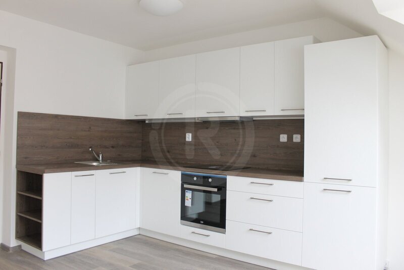 PRONÁJEM BYTU 2+KK, PUKLICOVA, ČESKÉ BUDĚJOVICE