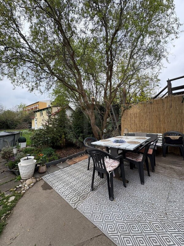 PRODEJ BYTOVÉHO DOMU SE ČTYŘMI BYTY, K. FLEISCHMANA, ČB