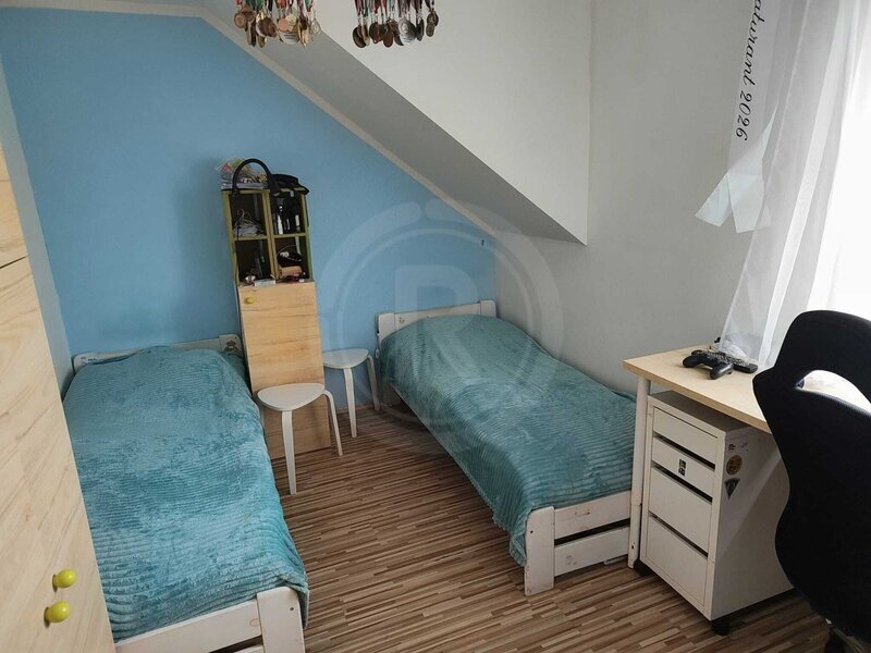 PRODEJ RODINNÉHO DOMU S GARÁŽÍ, POD KOPCEM, KŘEMŽE