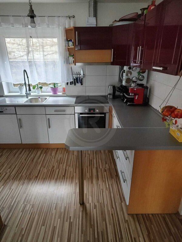 PRODEJ RODINNÉHO DOMU S GARÁŽÍ, POD KOPCEM, KŘEMŽE