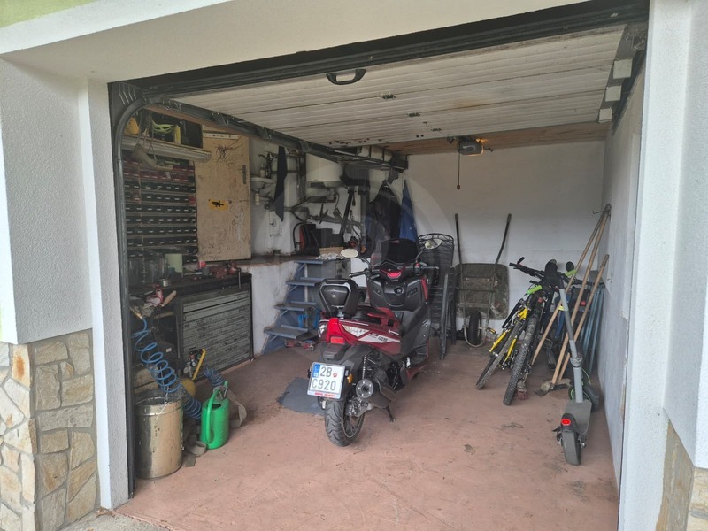 PRODEJ RODINNÉHO DOMU S GARÁŽÍ, POD KOPCEM, KŘEMŽE