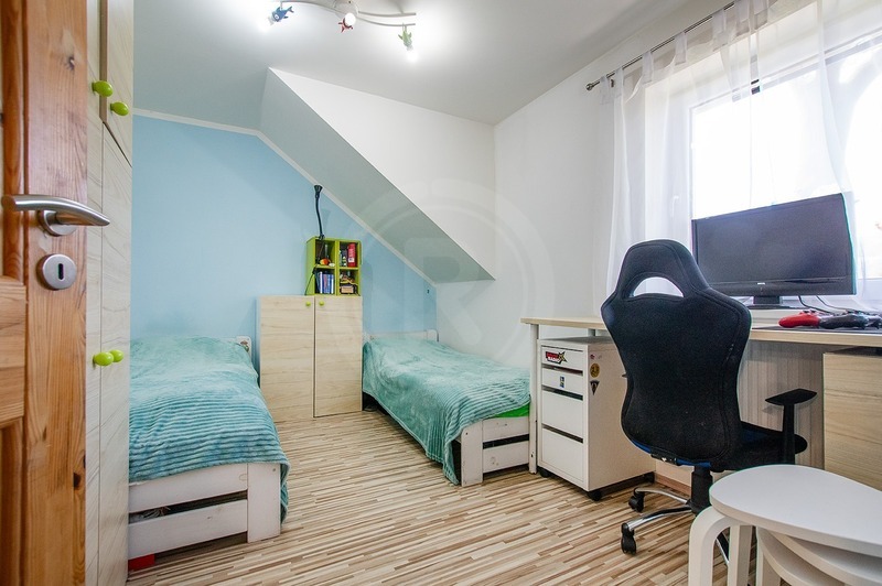 PRODEJ RODINNÉHO DOMU S GARÁŽÍ, POD KOPCEM, KŘEMŽE
