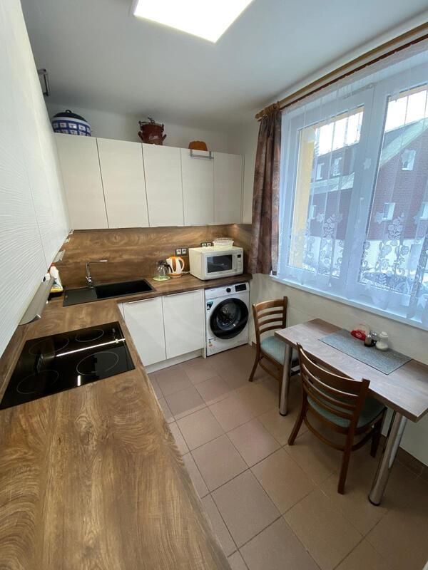 PRONÁJEM ZDĚNÉHO BYTU 3+1, CENTRUM OBCE KVILDA