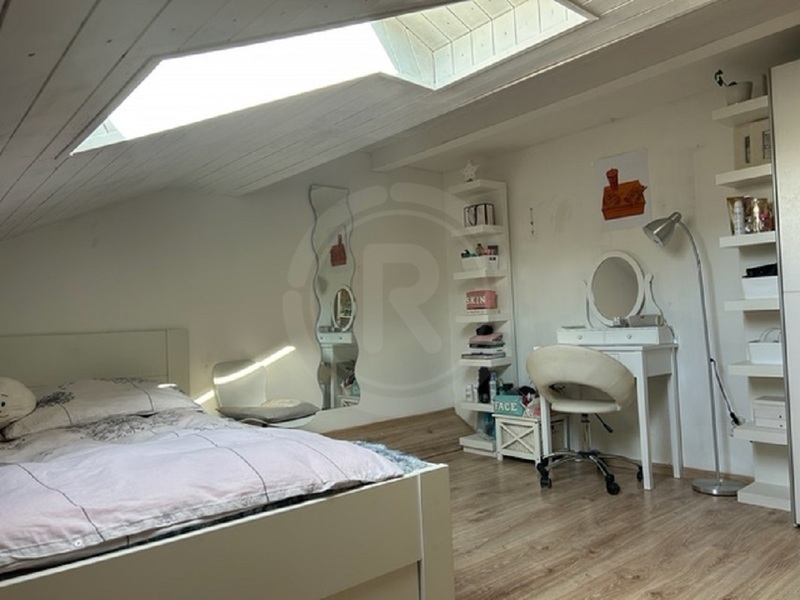 PRODEJ BYTOVÉHO DOMU SE ČTYŘMI BYTY, K. FLEISCHMANA, ČB