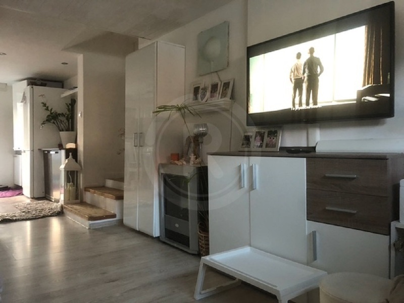 PRODEJ BYTOVÉHO DOMU SE ČTYŘMI BYTY, K. FLEISCHMANA, ČB