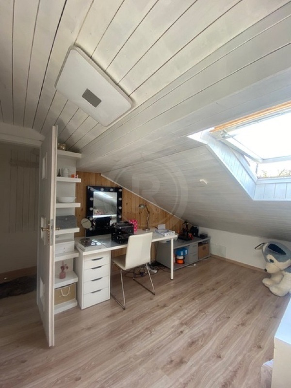 PRODEJ BYTOVÉHO DOMU SE ČTYŘMI BYTY, K. FLEISCHMANA, ČB