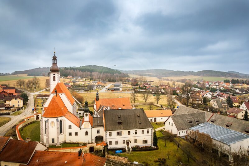 PRODEJ VÝJIMEČNÉHO RODINNÉHO DOMU, KÁJOV, OKR. Č. KRUMLOV