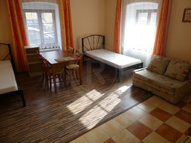 PRODEJ DVOJPODLAŽNÍHO BYTOVÉHO DOMU SE 6 BYTY