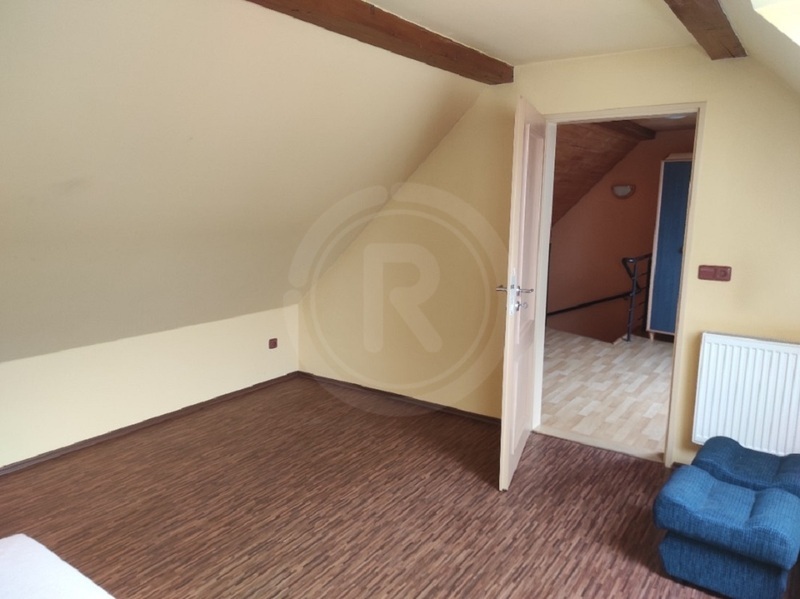 PRODEJ DVOJPODLAŽNÍHO BYTOVÉHO DOMU SE 6 BYTY