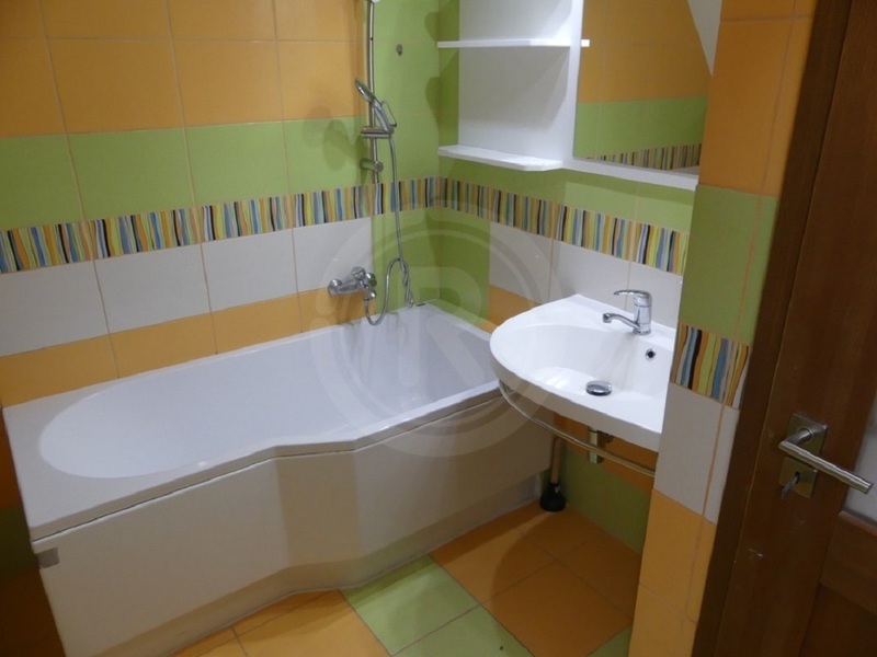 PRODEJ DVOJPODLAŽNÍHO BYTOVÉHO DOMU SE 6 BYTY