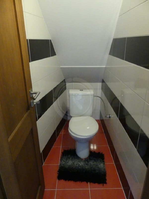 PRODEJ DVOJPODLAŽNÍHO BYTOVÉHO DOMU SE 6 BYTY