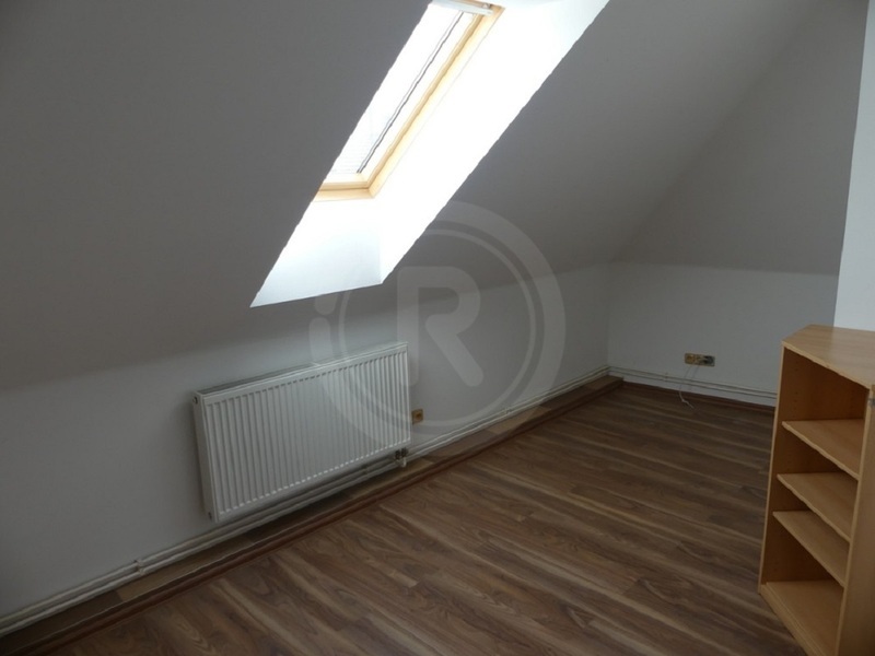 PRODEJ DVOJPODLAŽNÍHO BYTOVÉHO DOMU SE 6 BYTY