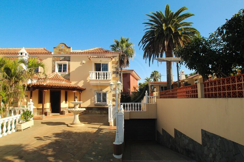 PRODEJ PROSTORNÉ VILY, TACORONTE, TENERIFE