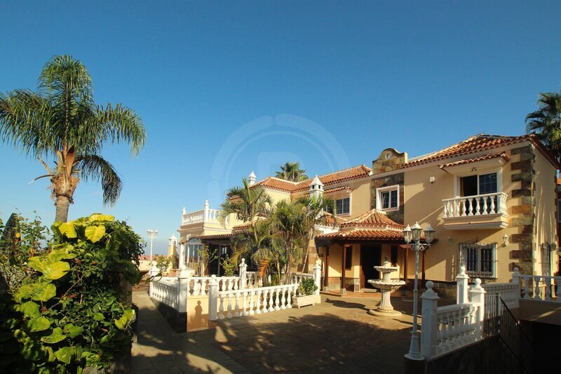 PRODEJ PROSTORNÉ VILY, TACORONTE, TENERIFE