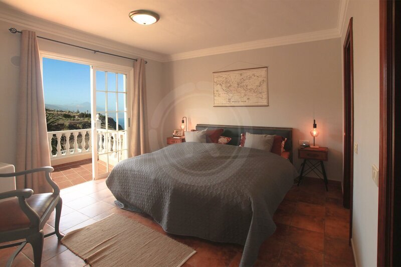 PRODEJ PROSTORNÉ VILY, TACORONTE, TENERIFE