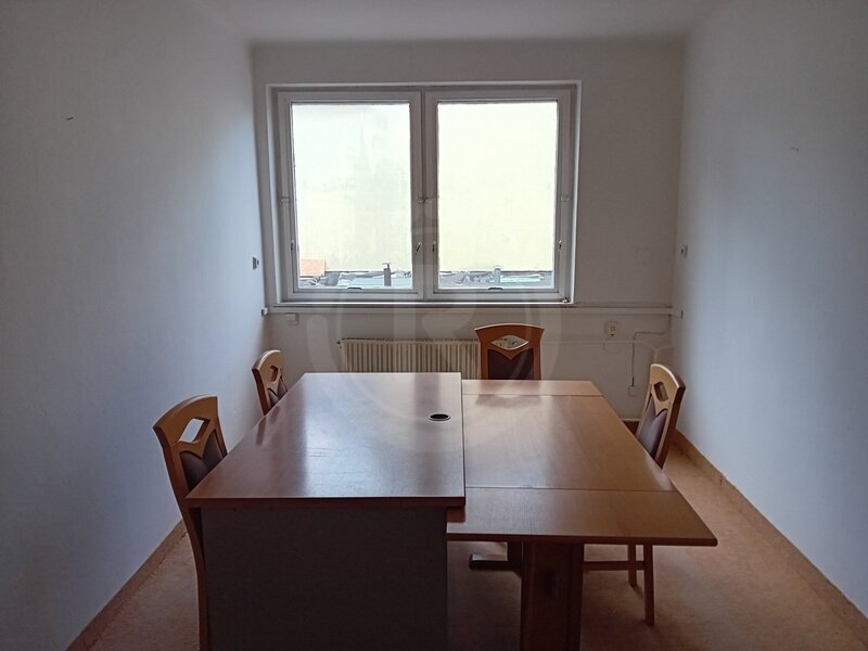 PRONÁJEM KANCELÁŘE LANNOVA TŘ., ČESKÉ BUDĚJOVICE