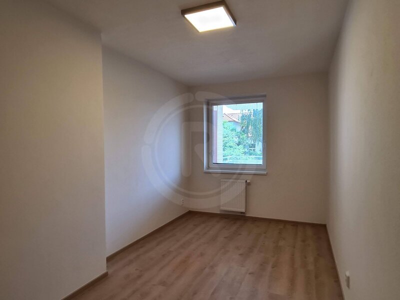 PRONÁJEM BYTU S TERASOU 3+KK, RIEGROVA, ČESKÉ BUDĚJOVICE