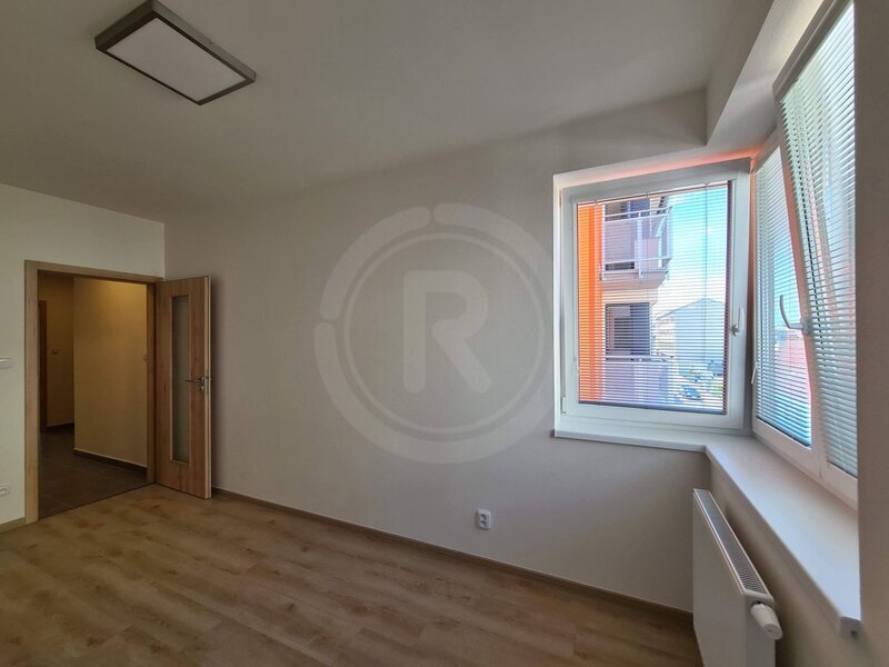PRONÁJEM BYTU S TERASOU 3+KK, RIEGROVA, ČESKÉ BUDĚJOVICE