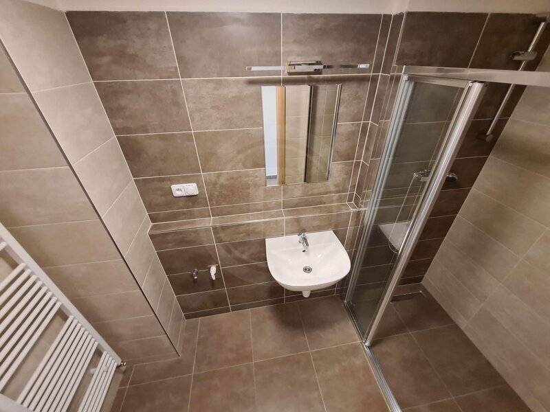 PRONÁJEM BYTU S TERASOU 3+KK, RIEGROVA, ČESKÉ BUDĚJOVICE