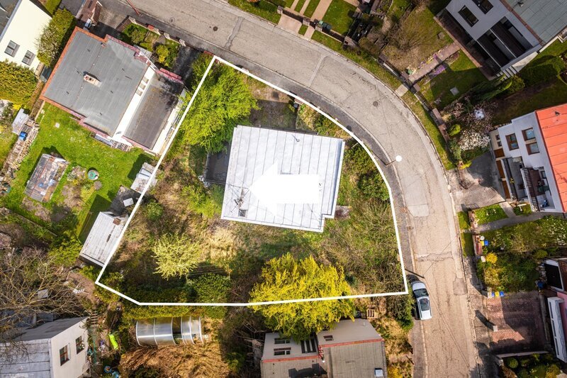 PRODEJ RODINNÉHO DOMU 6+1 S GARÁŽÍ A ZAHRADOU, JABLOŇOVÁ, RUDOLFOV